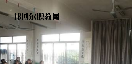 秦皇島燕成中等專業(yè)學(xué)校2020年報名條件、招生要求、招生對象 