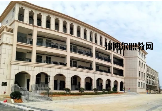 德安中等職業(yè)技術(shù)學校2020年報名條件、招生要求、招生對象