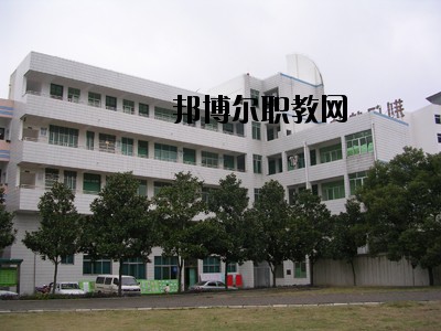 荊門財經(jīng)學校2020年報名條件、招生要求、招生對象