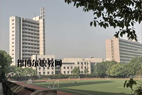 南充工業(yè)職業(yè)技術(shù)學(xué)校2020年報名條件、招生要求、招生對象