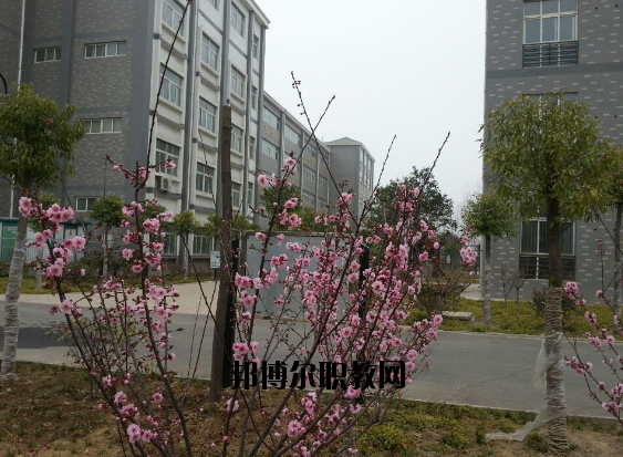 許昌工商管理學(xué)校怎么樣、好不好