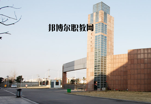 鳳臺(tái)職業(yè)教育中心2020年報(bào)名條件、招生要求、招生對(duì)象
