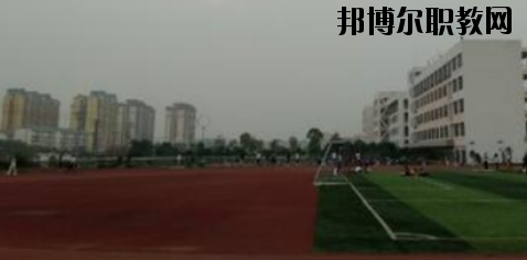 柳州鹿寨職業(yè)教育中心2020年報(bào)名條件、招生要求、招生對象