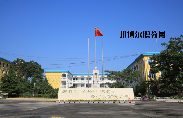 鄭州外資企業(yè)管理中等專業(yè)學校2021年報名條件、招生要求、招生對象