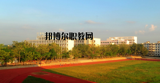 平南中等職業(yè)技術(shù)學(xué)校2020年報(bào)名條件、招生要求、招生對象