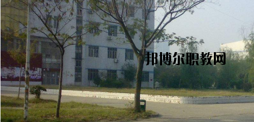河南技工學(xué)校2021年報(bào)名條件、招生要求、招生對(duì)象