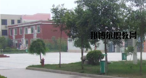 鄭州商貿(mào)技師學(xué)院2021年報(bào)名條件、招生要求、招生對(duì)象