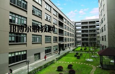 成都信息工程職業(yè)技術學校怎么樣、好不好