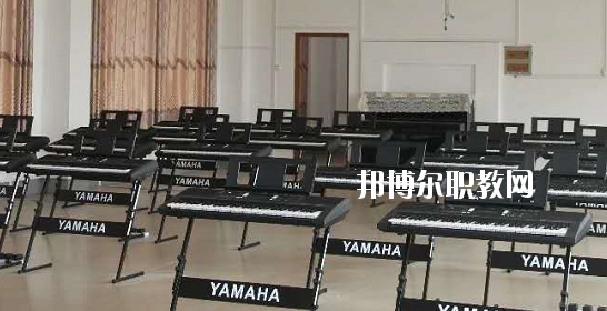 忻城職業(yè)技術學校2020年報名條件、招生要求、招生對象