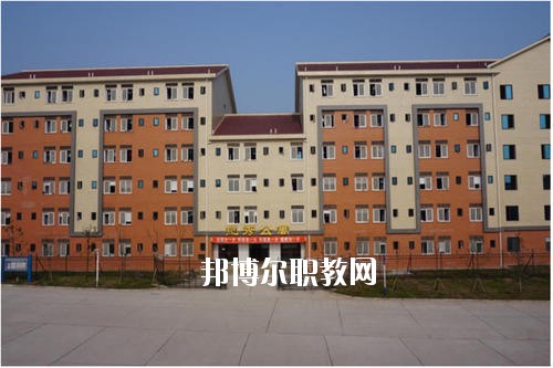 瀘州交通技工學(xué)校2020年報名條件、招生要求、招生對象
