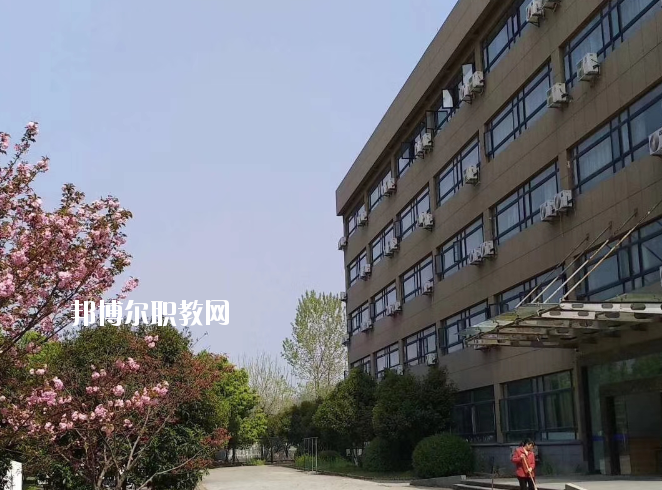 浙江新世紀(jì)經(jīng)貿(mào)專(zhuān)修學(xué)院2020年招生辦聯(lián)系電話