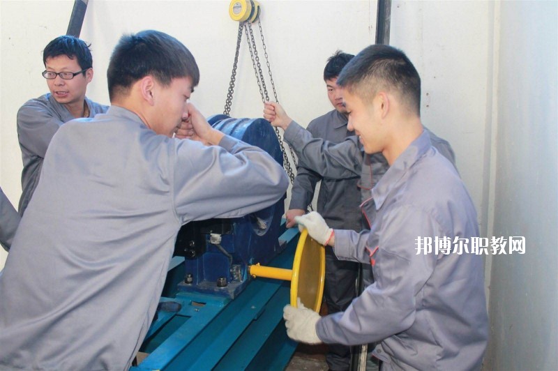 鄭州廣志職業(yè)技術(shù)中等專業(yè)學(xué)校2021年學(xué)費(fèi)、收費(fèi)多少