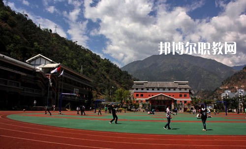 四川石棉職業(yè)高級(jí)中學(xué)2020年報(bào)名條件、招生要求、招生對(duì)象