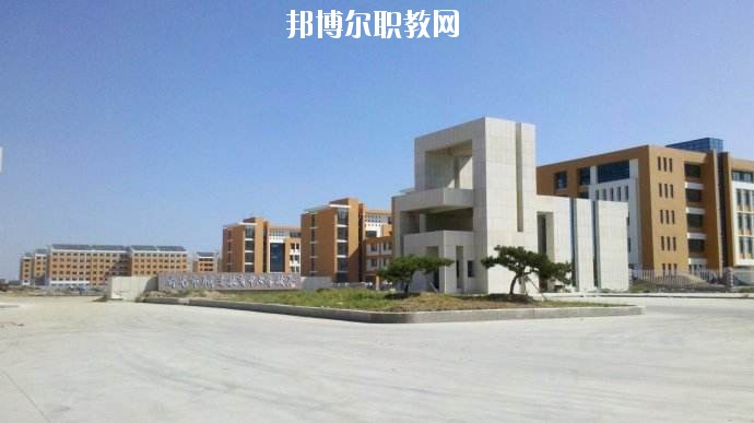 確山縣職業(yè)教育中心2021年報(bào)名條件、招生要求、招生對(duì)象