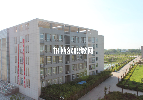 安徽六安技師學(xué)院2020年報(bào)名條件、招生要求、招生對象