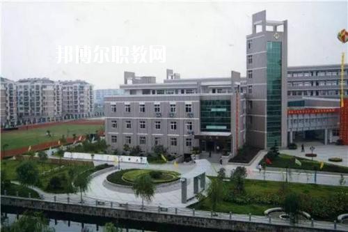 樂至縣回瀾職業(yè)中學(xué)2020年報名條件、招生要求、招生對象