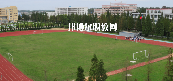 柳州市制劑醫(yī)藥技工學校2020年報名條件、招生要求、招生對象 