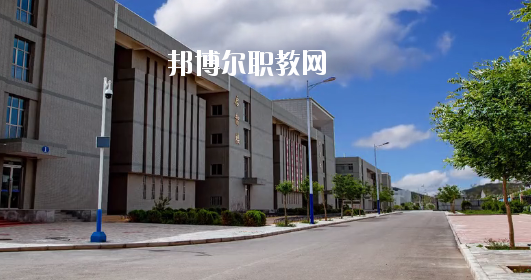 金昌市理工中等專業(yè)學校2020年報名條件、招生要求、招生對象
