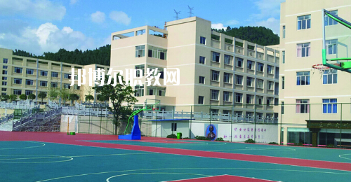銅仁碧江區(qū)中等職業(yè)學(xué)校2020年報(bào)名條件、招生要求、招生對(duì)象