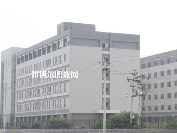 河南女子職業(yè)學(xué)院中專部2021年學(xué)費、收費多少