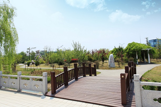 鹽城工業(yè)職業(yè)技術(shù)學(xué)院中專(zhuān)部怎么樣、好不好