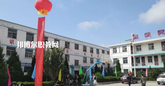 慶陽市機(jī)電工程學(xué)校2020年學(xué)費、收費多少