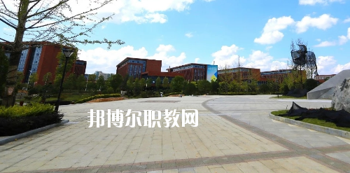 貴州輕工職業(yè)技術(shù)學(xué)院中專部怎么樣、好不好
