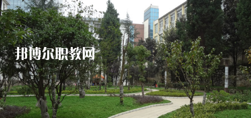 貴陽白云區(qū)職業(yè)技術(shù)學(xué)校2020年報(bào)名條件、招生要求、招生對(duì)象