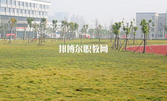 安徽蚌埠技師學(xué)院2020年學(xué)費(fèi)、收費(fèi)多少