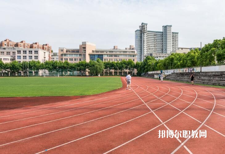 重慶藝才高級(jí)技工學(xué)校2020年報(bào)名條件、招生要求、招生對(duì)象