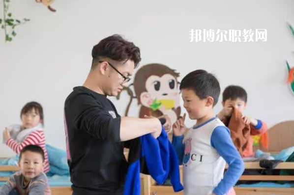 湖北2020年初中生讀什么幼師學校最好