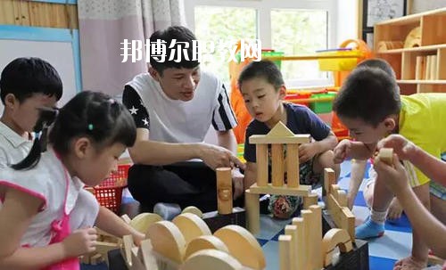 四川2020年幼師學校學什么比較好