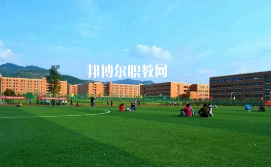 漯河市第二中等專業(yè)學校2021年報名條件、招生要求、招生對象