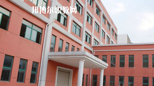 南昌工業(yè)技工學(xué)校2020年報(bào)名條件、招生要求、招生對象
