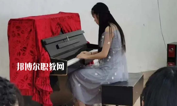 梅州五洲學(xué)校2020年學(xué)費(fèi)、收費(fèi)多少