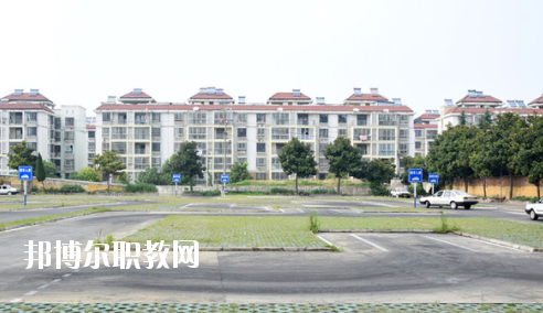 安徽2020年男生上什么鐵路學校好