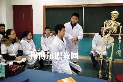 四川2020年哪些大學(xué)有衛(wèi)校大專(zhuān)