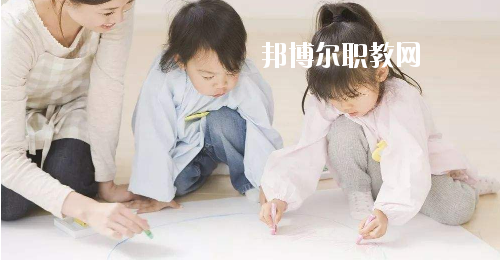 貴州2020年女生上幼師學校學什么專業(yè)好