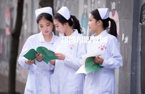 四川2020年女生學衛(wèi)校有前途嗎