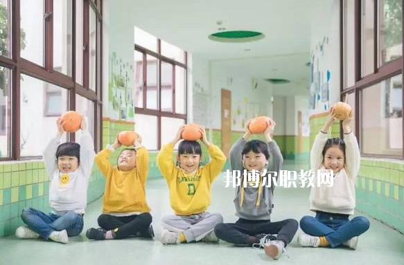 湖北2020年讀幼師學校一年要多少錢
