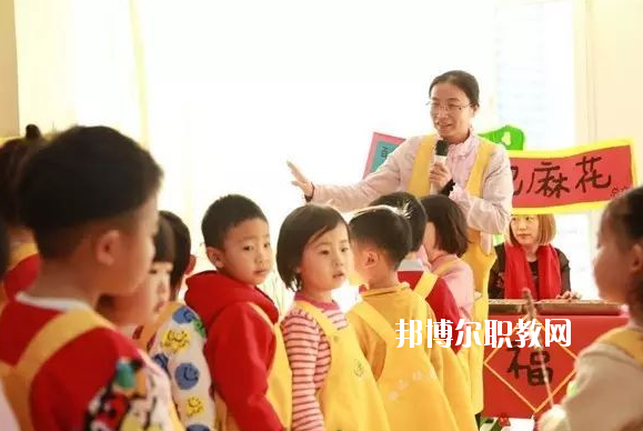 湖北2020年讀幼師學(xué)?？梢钥即髮W(xué)嗎