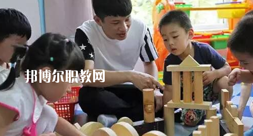 貴州2020年讀幼師學(xué)校多少錢(qián)