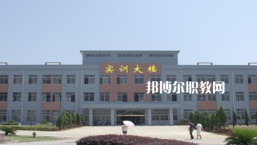 江西2020年女生學(xué)鐵路學(xué)校
