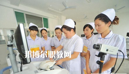 成都2020年衛(wèi)校學什么好