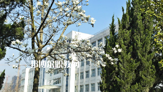 安徽2021年有哪些鐵路學校就業(yè)比較好