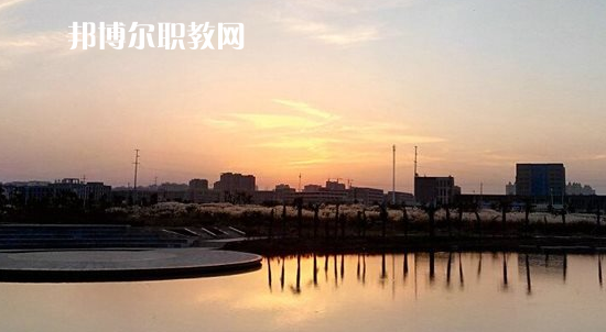 銅陵市理工學(xué)校2021年報(bào)名條件、招生要求、招生對(duì)象 