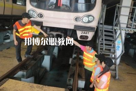 重慶2021年男生可以讀鐵路學(xué)校嗎
