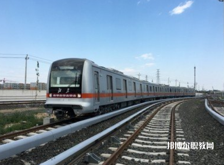 重慶2021年鐵路學校理論包括什么