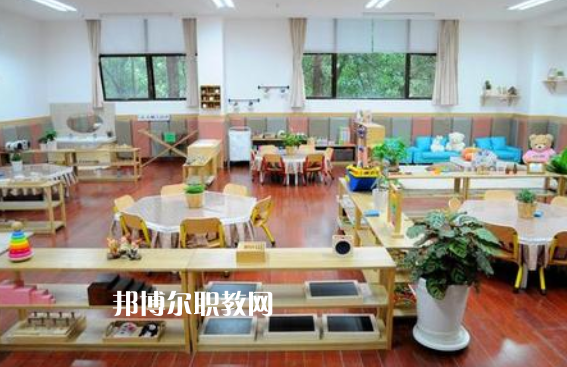 武漢2021年中專幼師學校怎么考大專