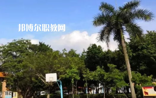 佛山騰飛技工學(xué)校2021年報名條件、招生要求、招生對象